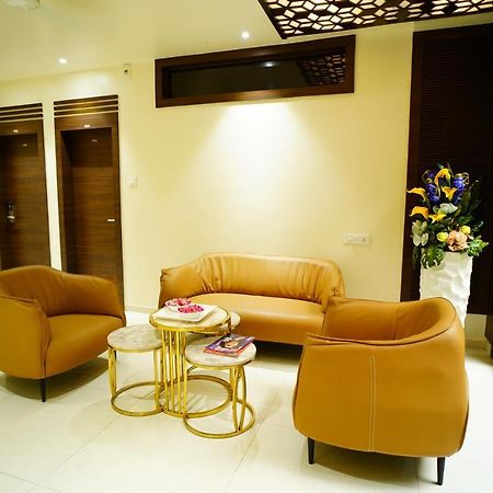 נאגפור Orange Tree Hotels מראה חיצוני תמונה