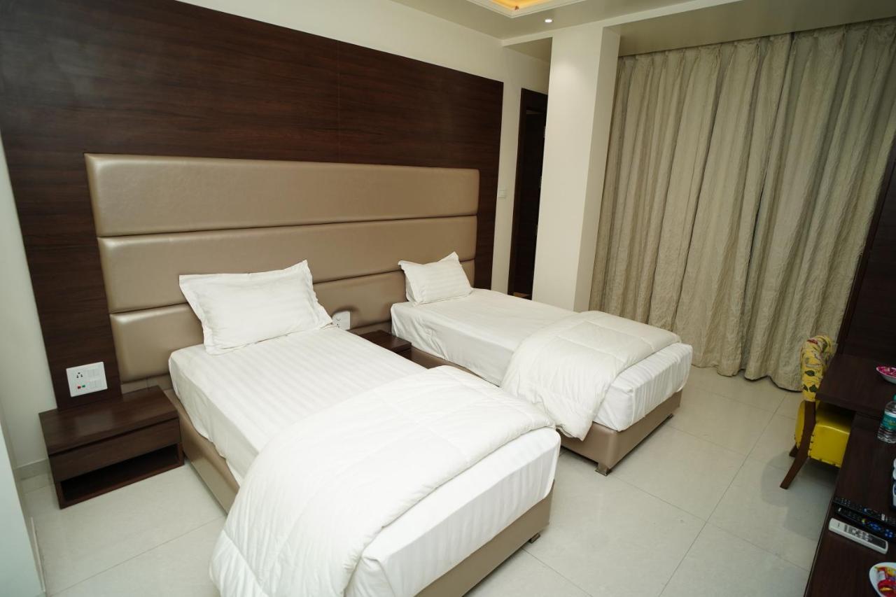 נאגפור Orange Tree Hotels מראה חיצוני תמונה