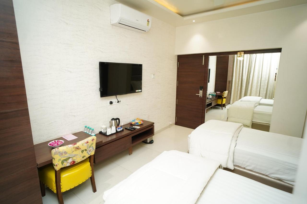 נאגפור Orange Tree Hotels מראה חיצוני תמונה