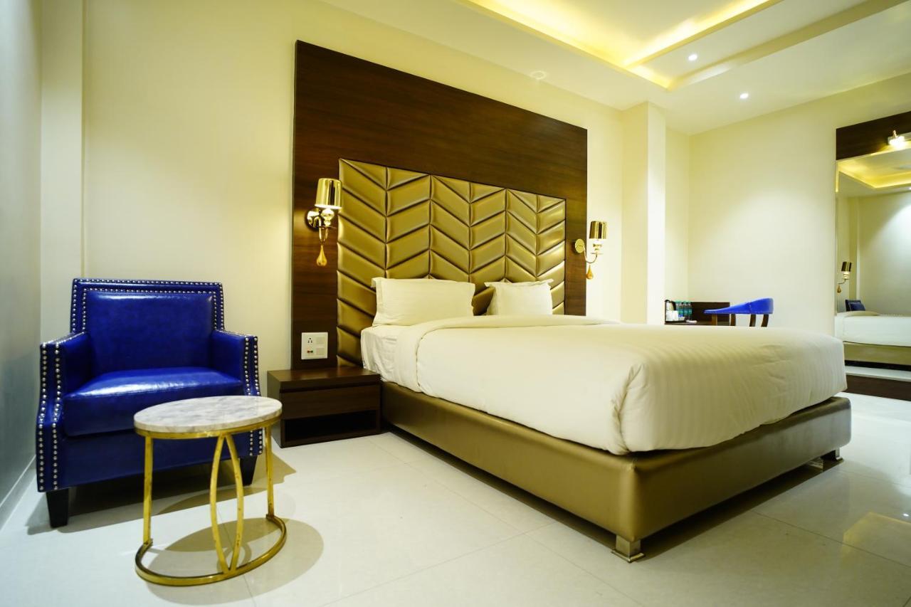 נאגפור Orange Tree Hotels מראה חיצוני תמונה